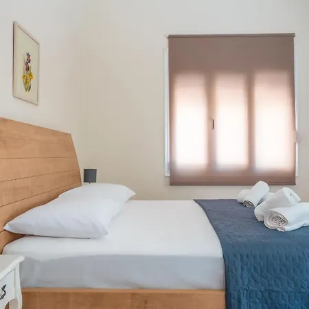 펜션 Stylish Renovated 이라클리온