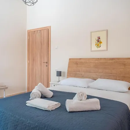 Stylish Renovated 이라클리온